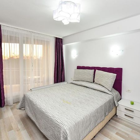 Pierre Cardin Deluxe Apartment With Terrace By Magniflex Букурещ Екстериор снимка