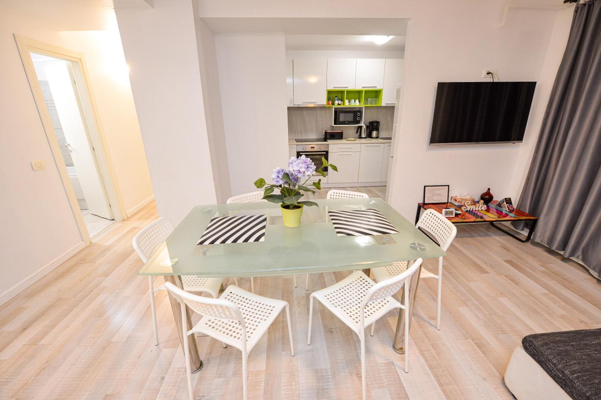 Pierre Cardin Deluxe Apartment With Terrace By Magniflex Букурещ Екстериор снимка