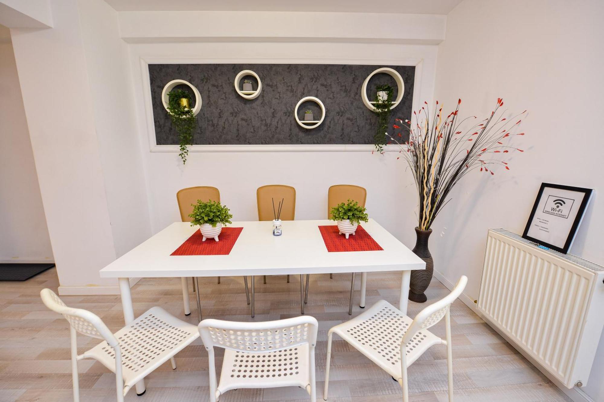 Pierre Cardin Deluxe Apartment With Terrace By Magniflex Букурещ Екстериор снимка